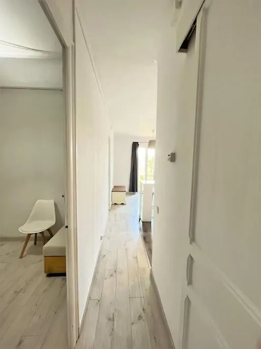 Apartamento Muy Luminoso Frente A Parque Joan Miro Barcelona