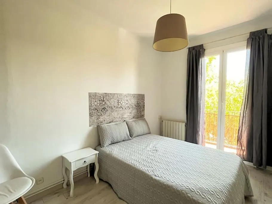 Apartamento Muy Luminoso Frente A Parque Joan Miro Barcelona 0*,  España